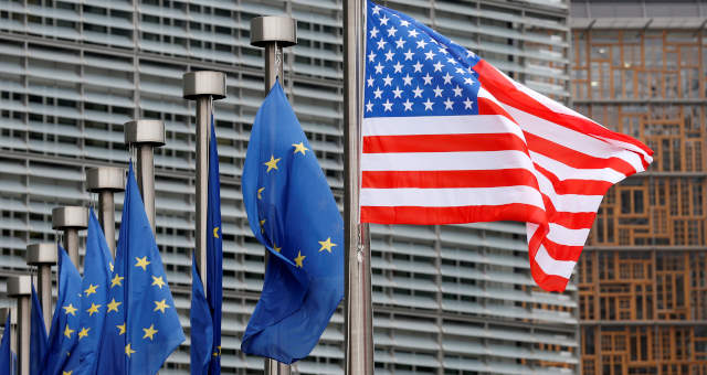 EUA União Europeia Bandeiras