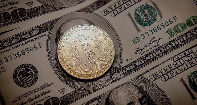 Bitcoin cash a dolar калькулятор сложить биткоин
