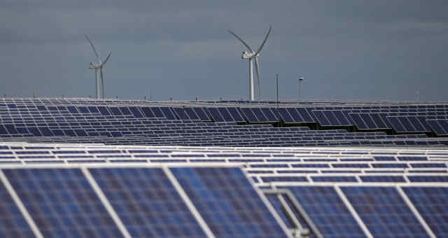 Energia solar e eólica, energia renovável, energias renováveis