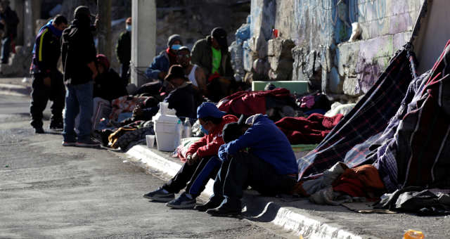 Migrantes em abrigos , Mexico