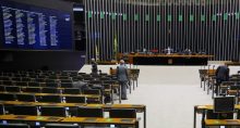 Câmara dos Deputados 671