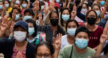 Manifestantes protestam contra golpe em Mianmanr