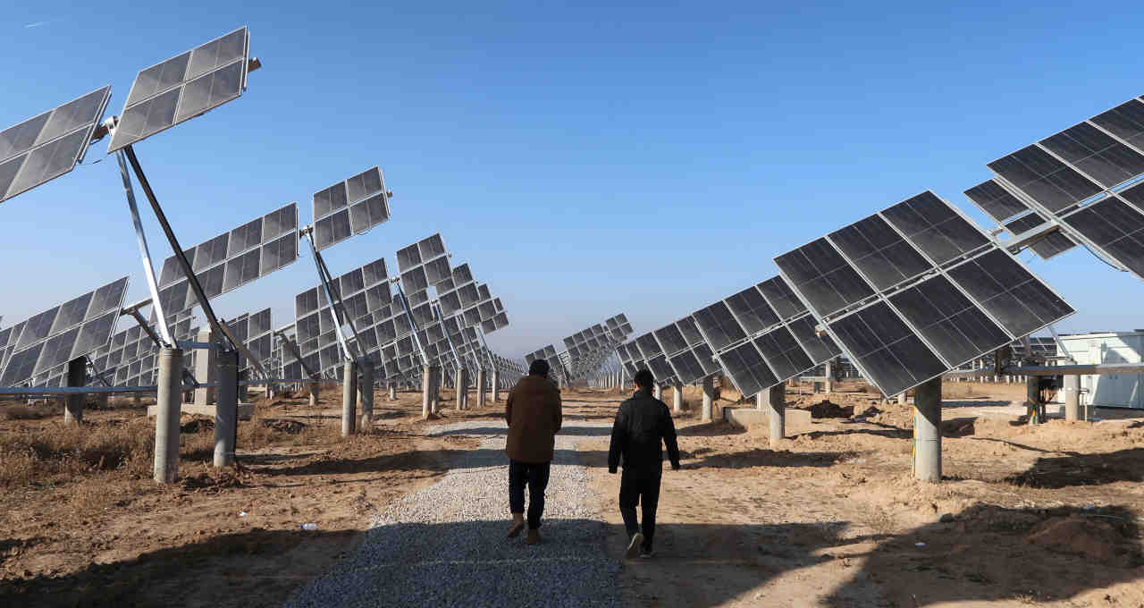 Painéis de energia solar na China sustentabilidade ESG títulos verdes