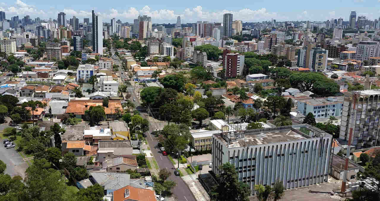 Curitiba Prédio Giratório