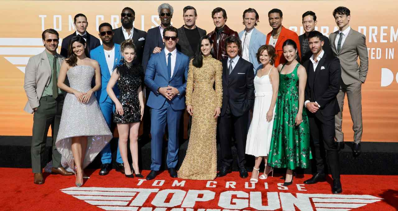 Elenco “Top Gun: Maverick”, com a estrela Tom Cruise