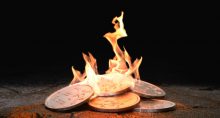 inflacao-moeda-queimando