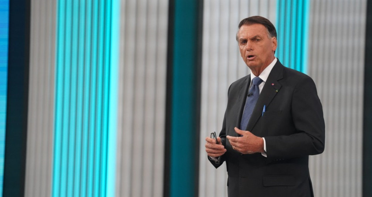 Jair Bolsonaro presidente derrotado eleição eleições damares alves segundo turno 2022