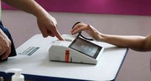 Urnas eletrônicas votação primeiro turno eleições eleição 2022 seção eleitoral