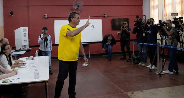 Bolsonaro conduz reação positiva do Ibovespa e do dólar no pós-eleições