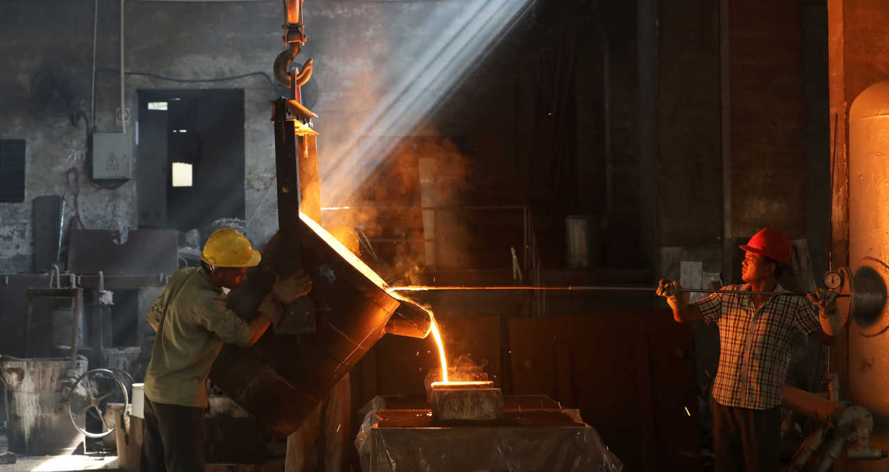Trabalhador de siderúrgica na China