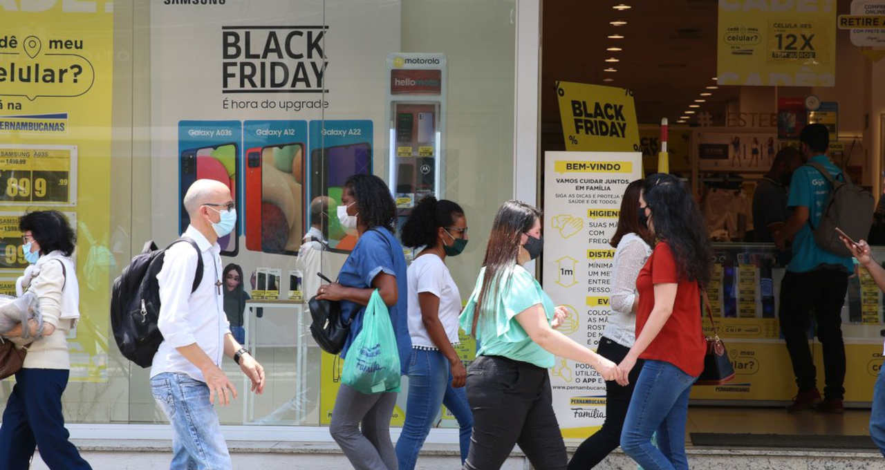  Na Mídia - Black Friday: Queixas dos consumidores têm alta de  50,5% no Reclame Aqui