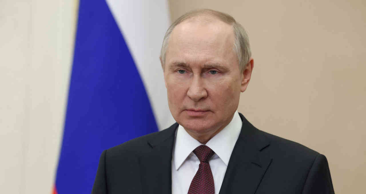 Vladimir Putin Rússia estreita laços Irã aliança