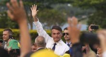 Jair Bolsonaro presidente república acena apoiadores fim de mandato frases polêmicas balanço governo