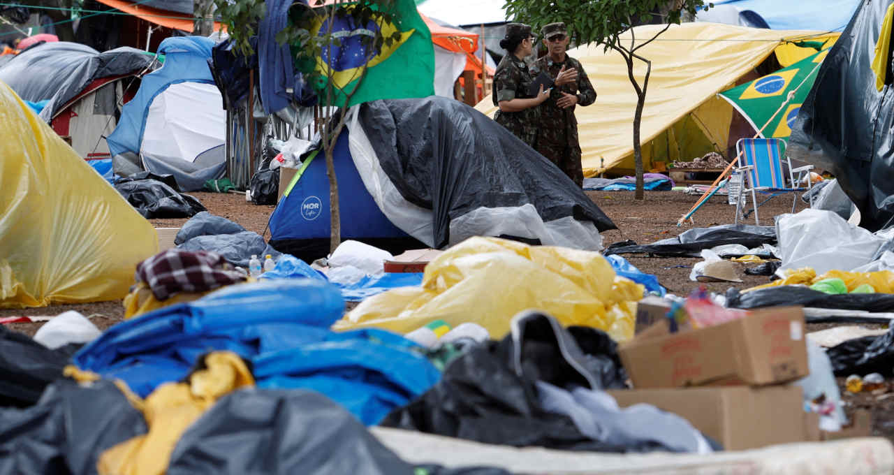 Exército acampamento golpista brasília ataque terrorismo terrorista aeroporto ministério justiça flávio dino QG quartel general