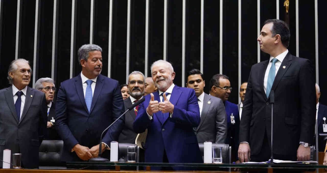 Luiz Inácio Lula da Slva posse 1º janeiro 2023 terceiro mandato Brasília fotos imagens cerimônia congresso