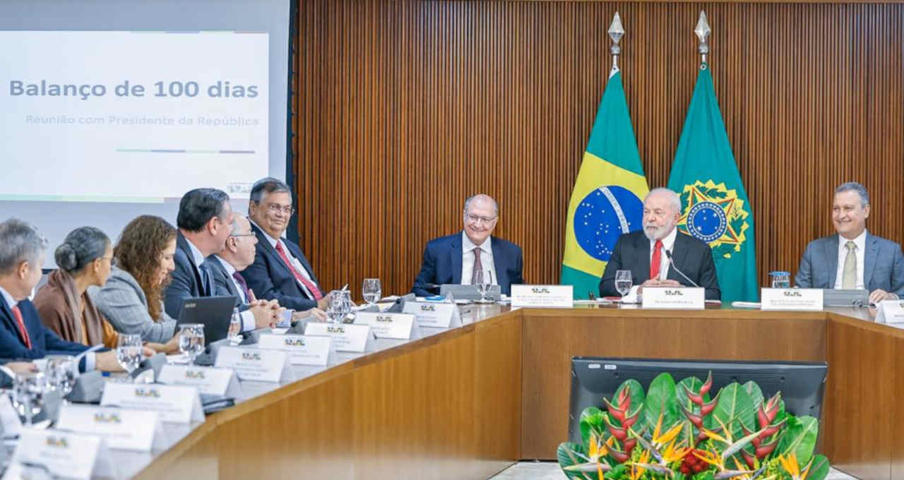 Lula e ministros