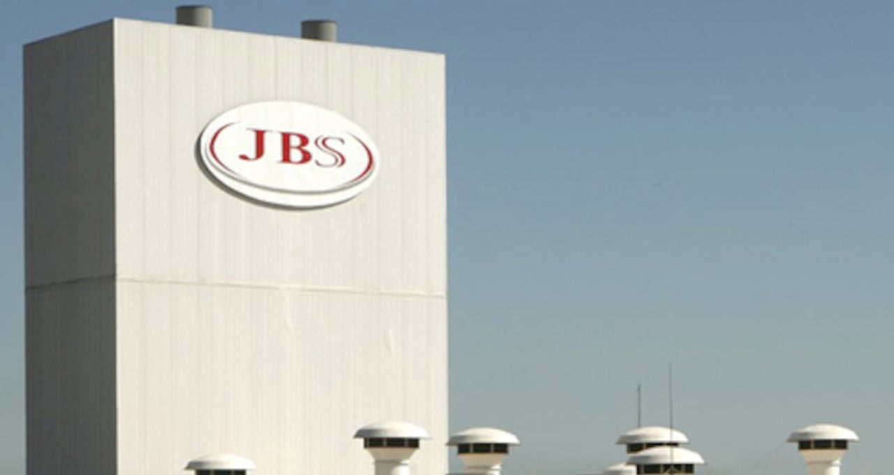 JBS (JBSS3) Posts R$1.45 Billion Loss in Q1, But Rebounds in 2023 – Money Times
