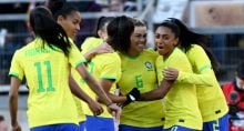 Seleção brasileira em jogo; copa do mundo feminina