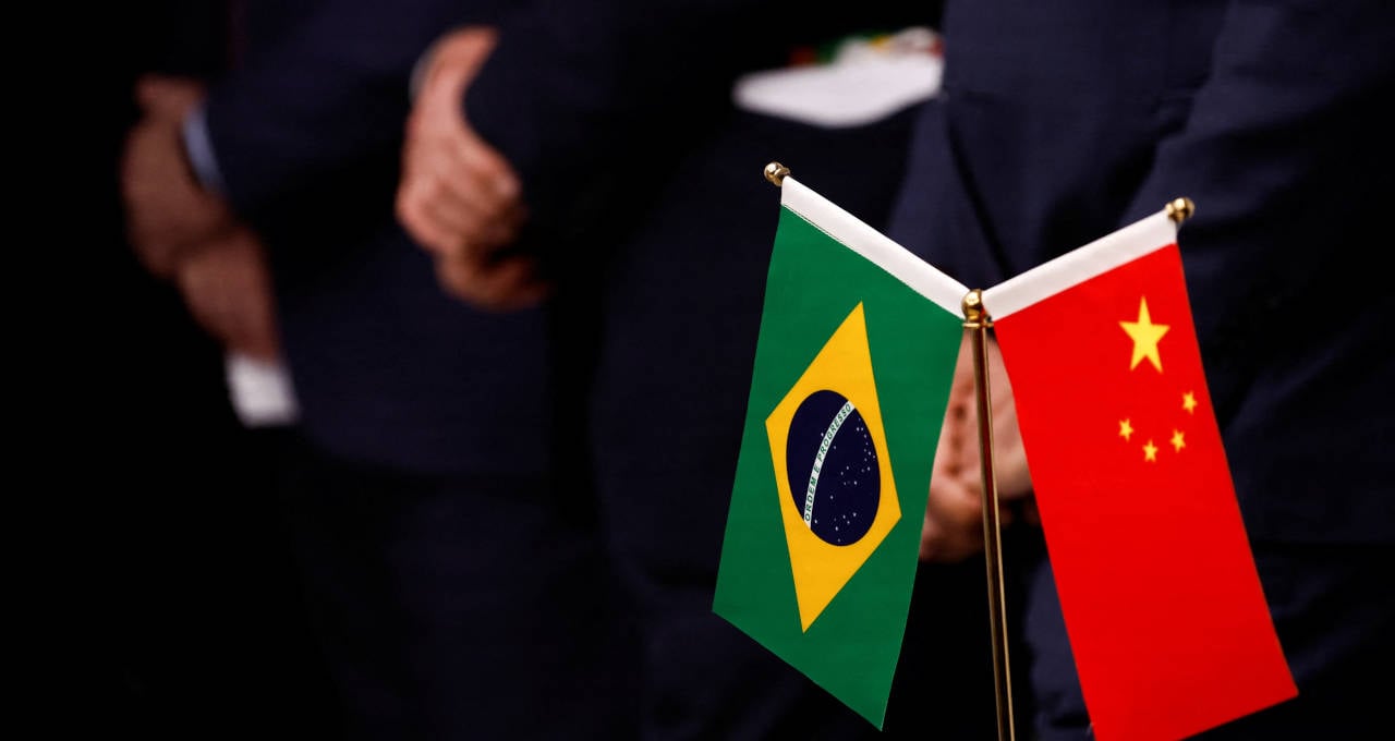 Bandeiras do Brasil e da China