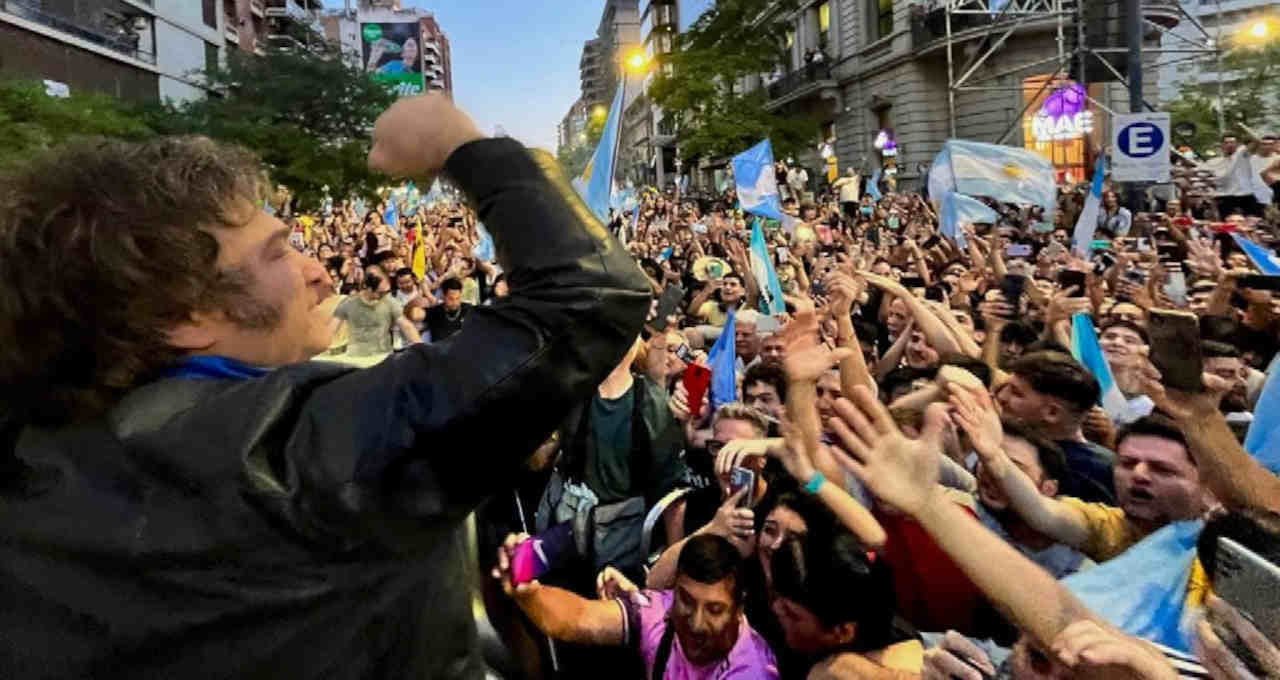 Javier Milei vence eleição argentina: Veja quanto o Brasil já lucrou com os hermanos em 2023 (e o que vem agora)
