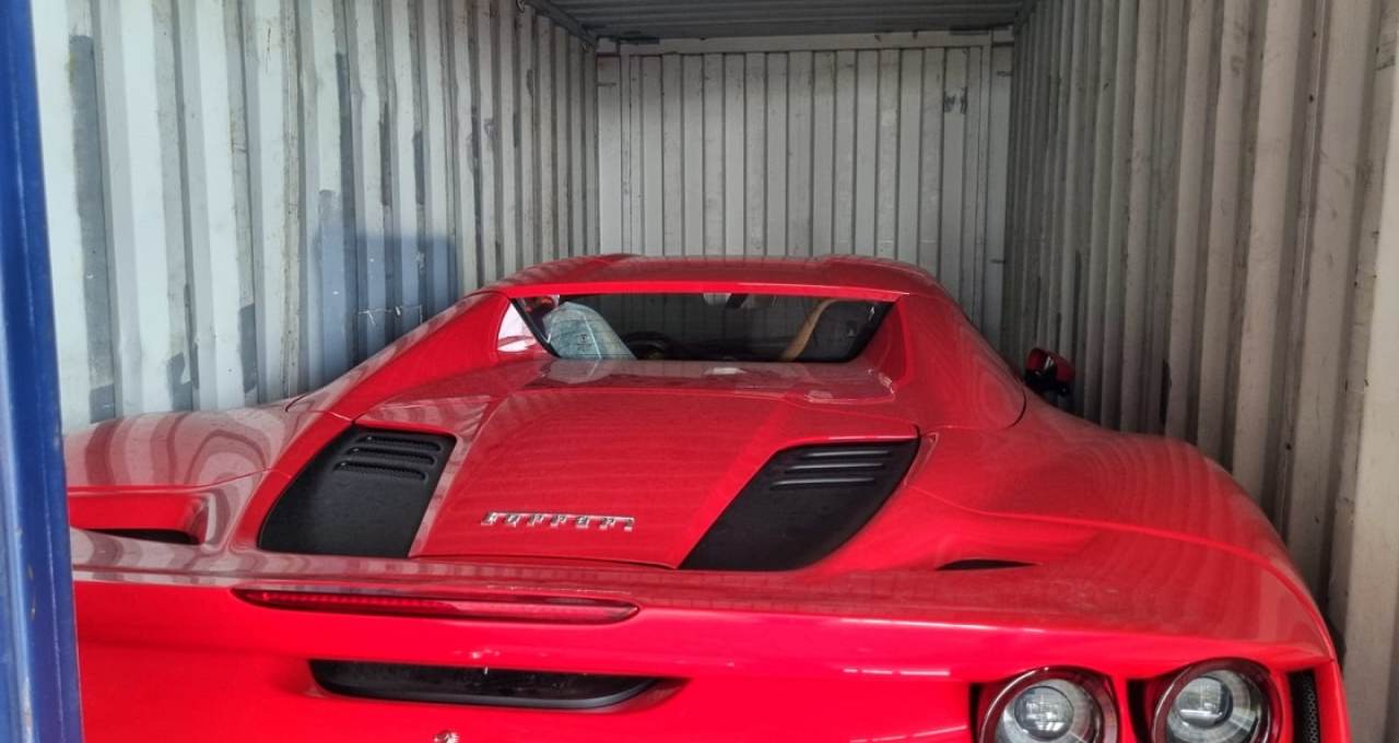 Leilão da Receita Federal tem Ferrari avaliada em R$ 5 milhões; veja como participar