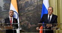 Ministro das Relações Exteriores da Rússia, Sergei Lavrov, e o ministro das Relações Exteriores da Índia, Subrahmanyam Jaishankar-min