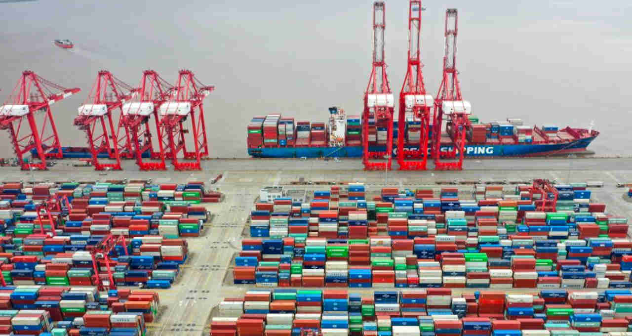 Porto Xangai importações custo frete Brasil China riscos geopolíticos 2024 aumento rota europa áfrica do sul conflitos Mar Vermelho Israel Hamas Irã Palestina Houthis