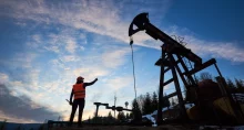 queda ações petrobras preço do petroleo recua