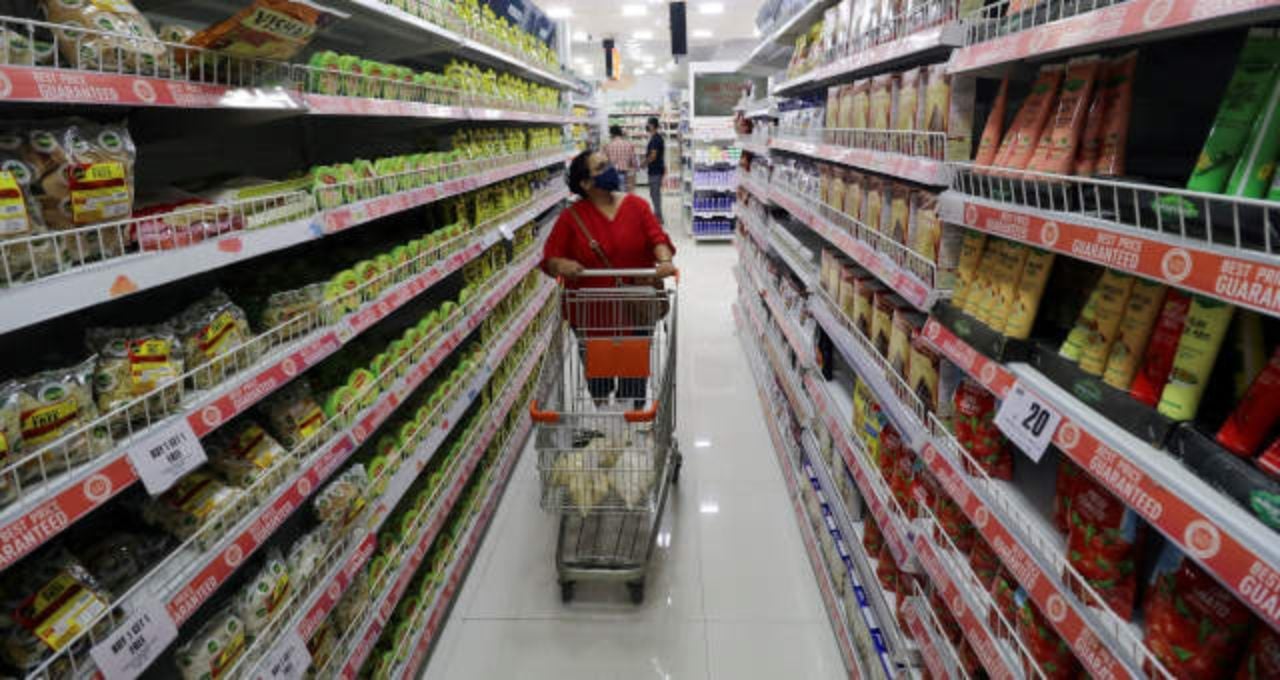 Rede de supermercados Dia decide fechar lojas no Brasil