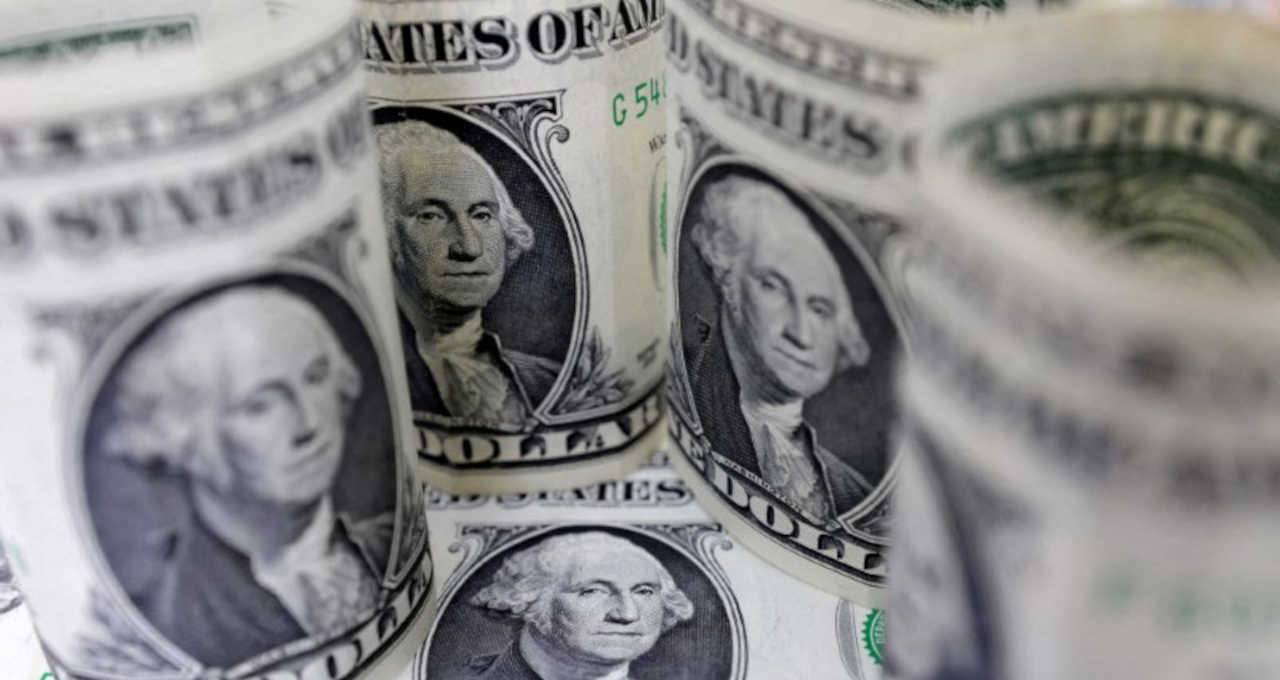 ‘É um erro não ter dólar na carteira’, diz analista; entenda por que mesmo com a alta da moeda ainda é um bom momento para investir no ativo