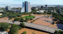 Ruas alagadas em Porto Alegre, no Rio Grande do Sul, devido às enchentes abril maio 2024 vítimas btg pactual doação como doar R$ 20 milhões